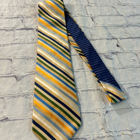 TOMMY HILFIGER 100% SILK MULTI PATTERN AND COLORS MADE IN USA MENS STRIPPED TIE - Picture 6 of 8